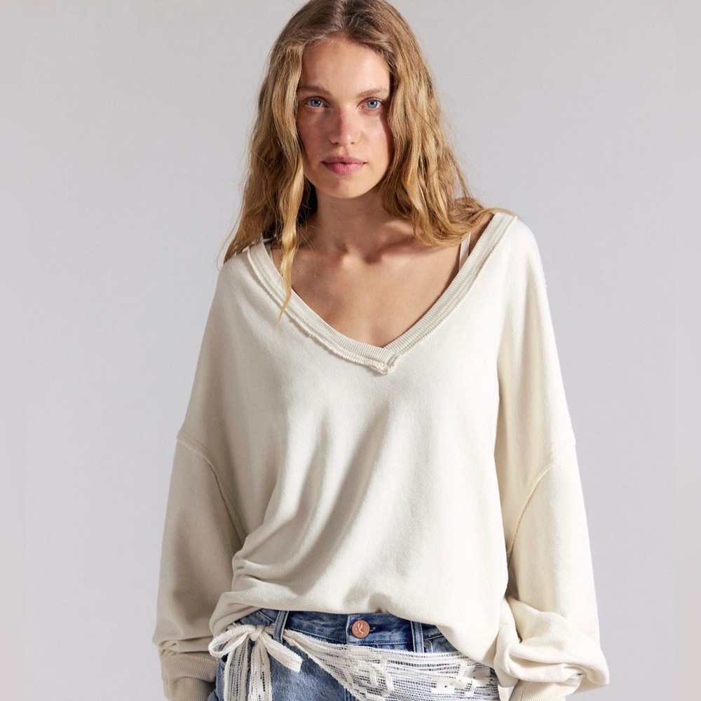 We The Free Venice V-neck Sweater in Opal Grey Size Large NWOT